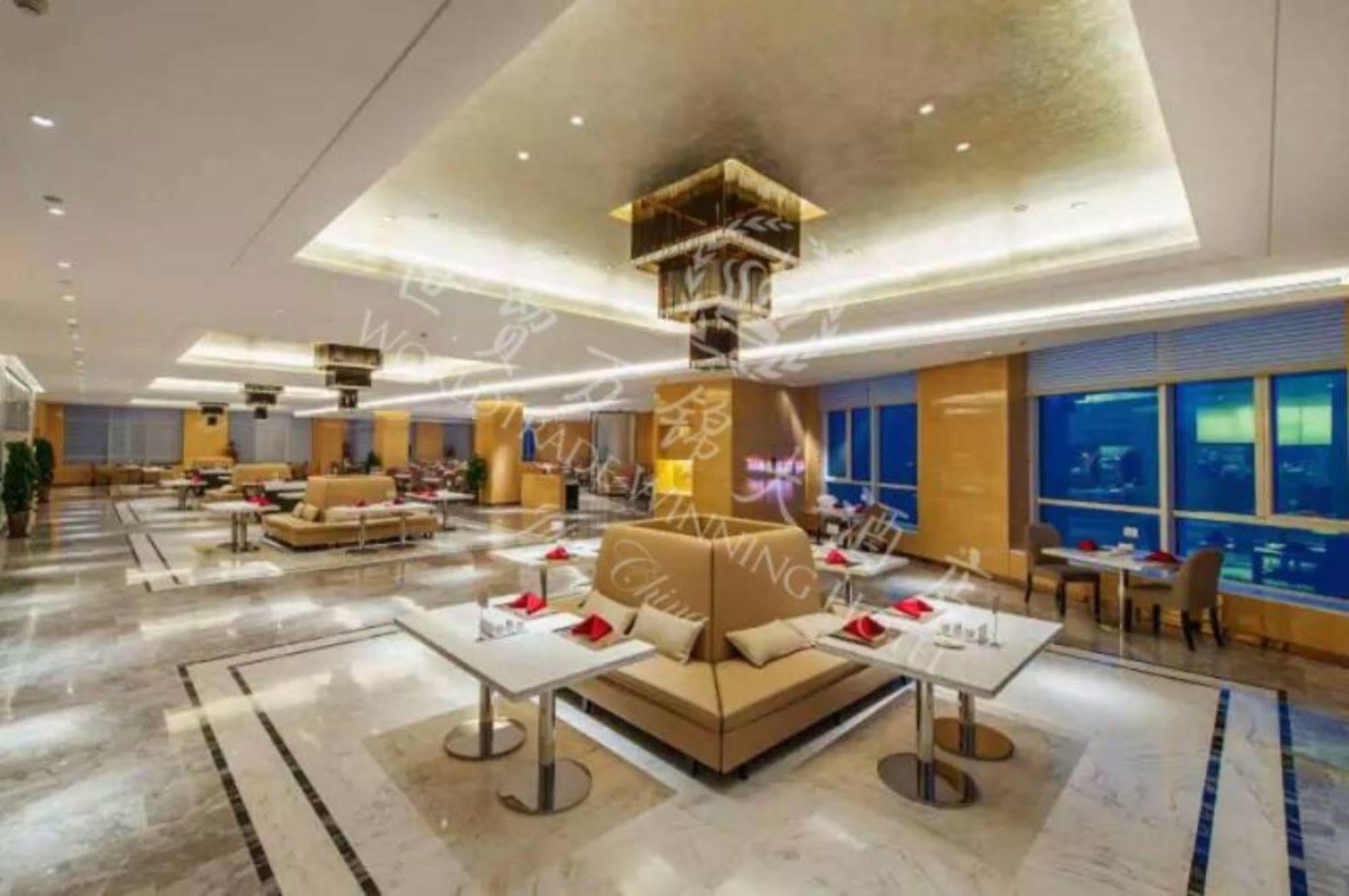 World Trade Winning Hotel Jilin Екстер'єр фото